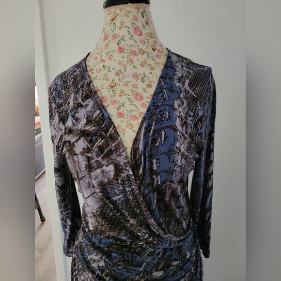 Miss Tina Blue and Black Long Sleeve Dress Size12-14 - Picture 2 of 7